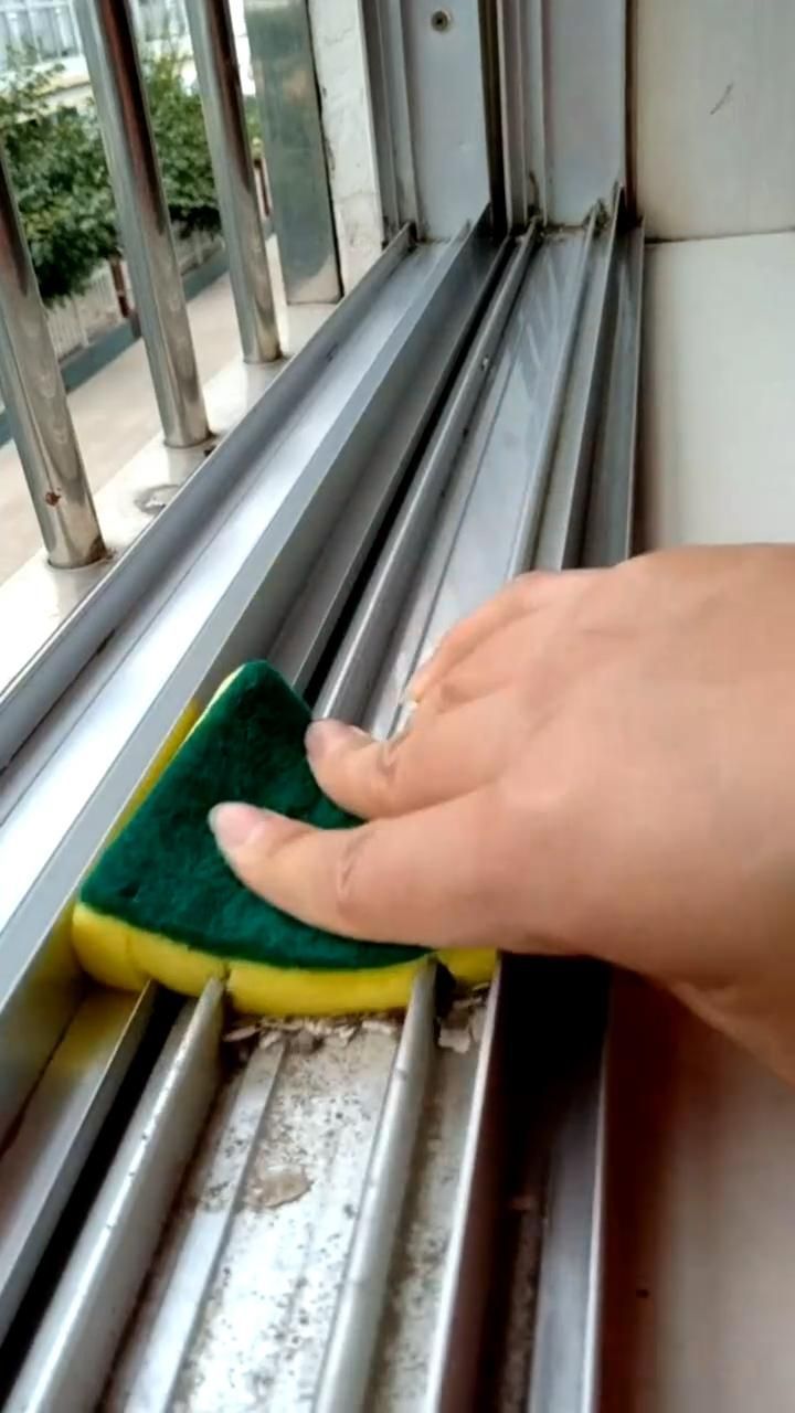 Professional deep cleaning service in action